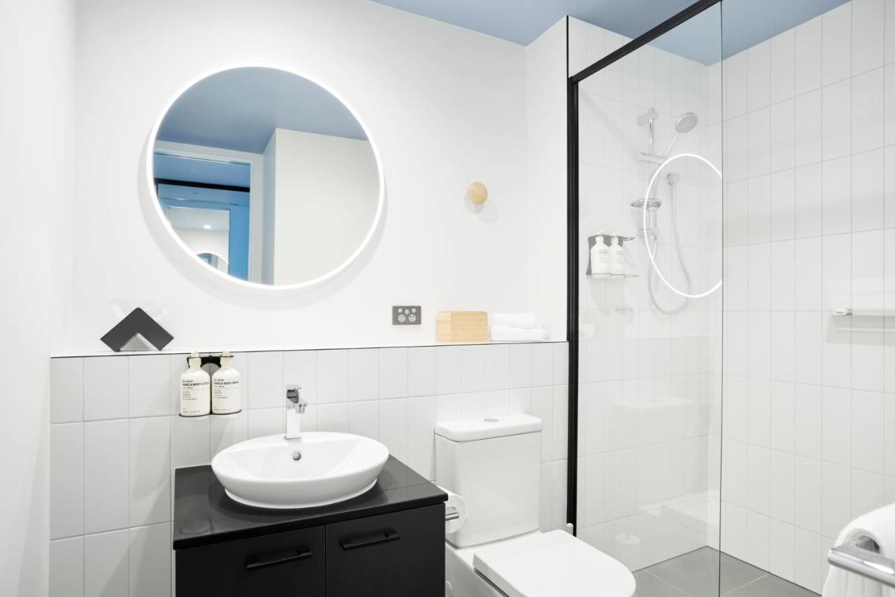 Studio Apartments At Aurora Near Melbourne Port ภายนอก รูปภาพ